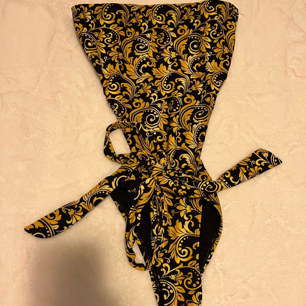 Fashion nova high cut one piece swimsuit
